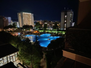 Reina Apart Barcelo Beach